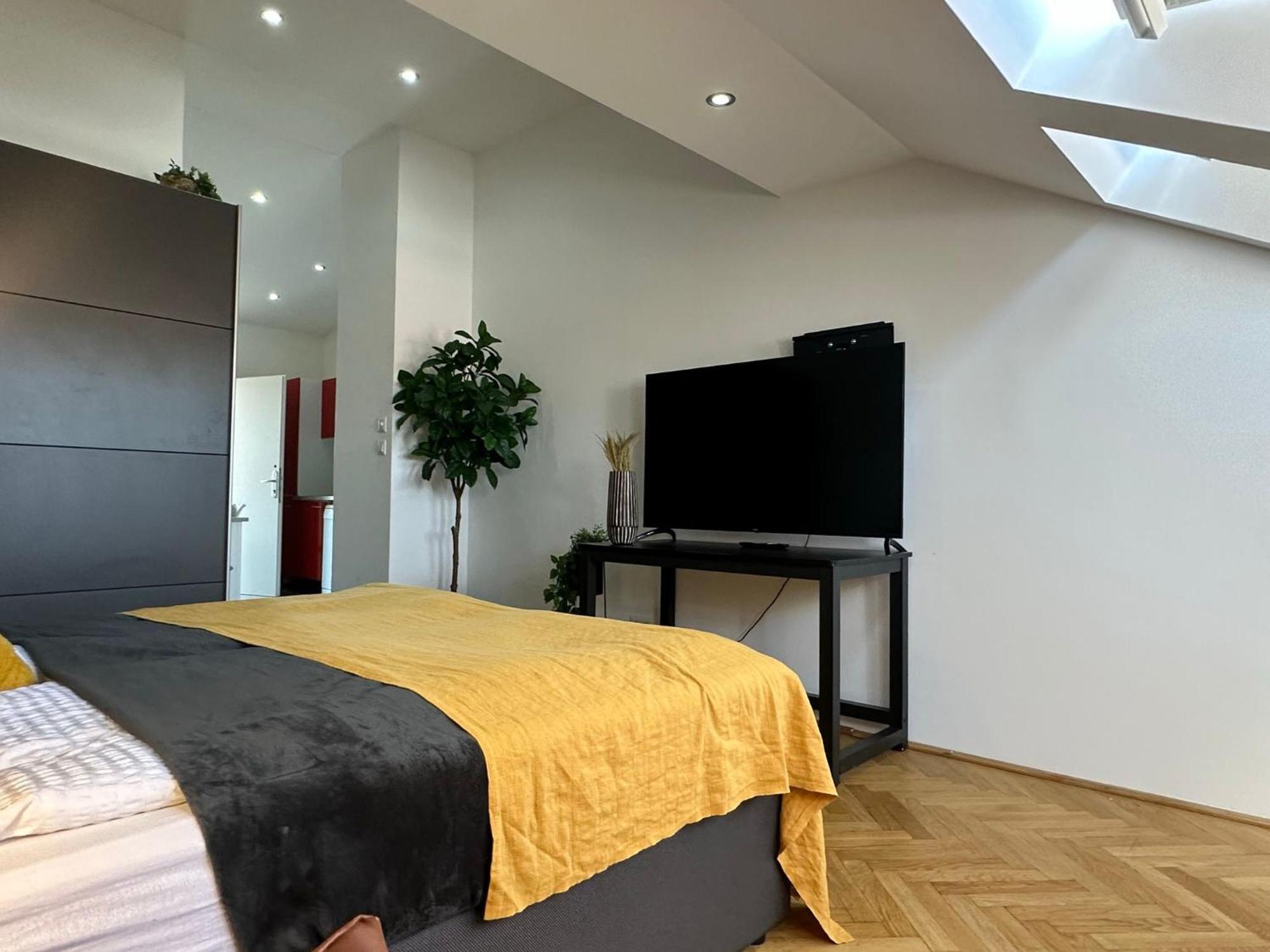 I 5 Minutes To Metro Apartment Vienna